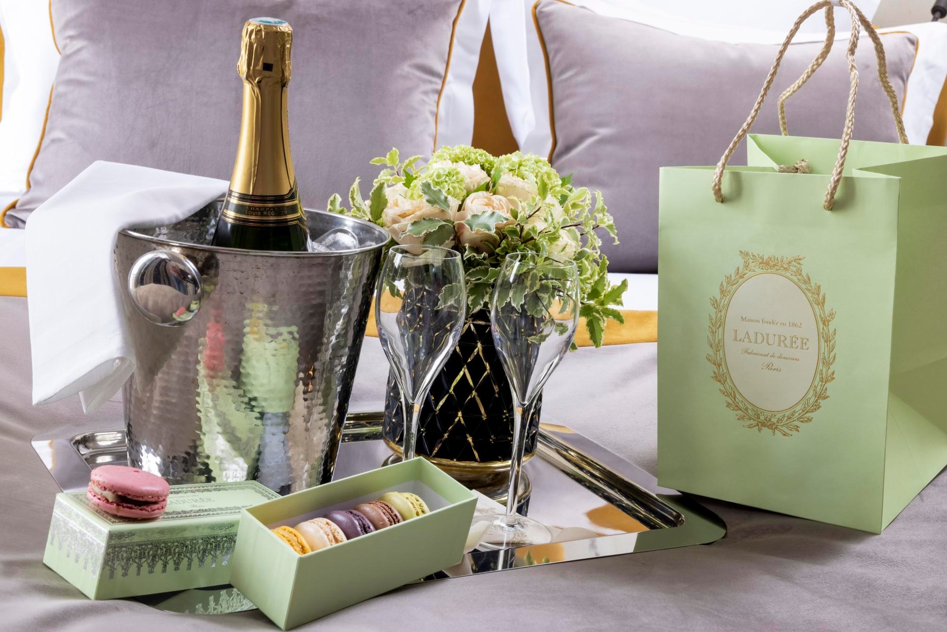 Hôtel Vinci Due Offre Package Romantique Champagne Macarons